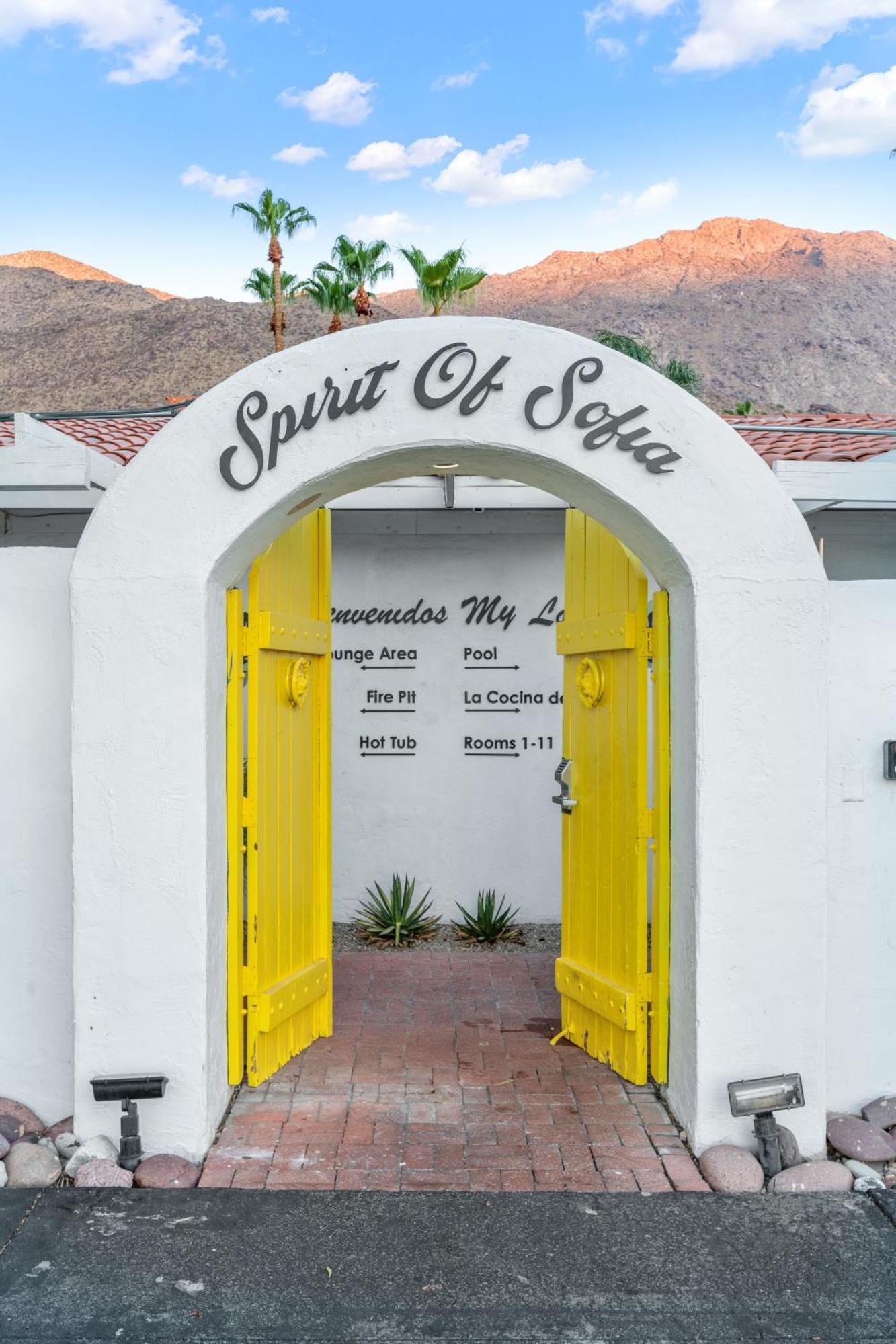 Natural Palm Springs Escape Poolside Plus Downtown Hotel Exterior photo